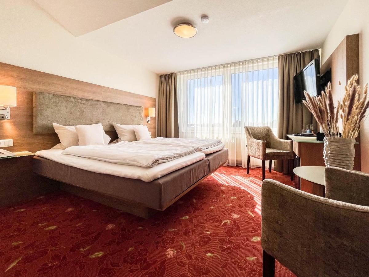 Hotel-Restaurant Vier Linden シュターデ エクステリア 写真