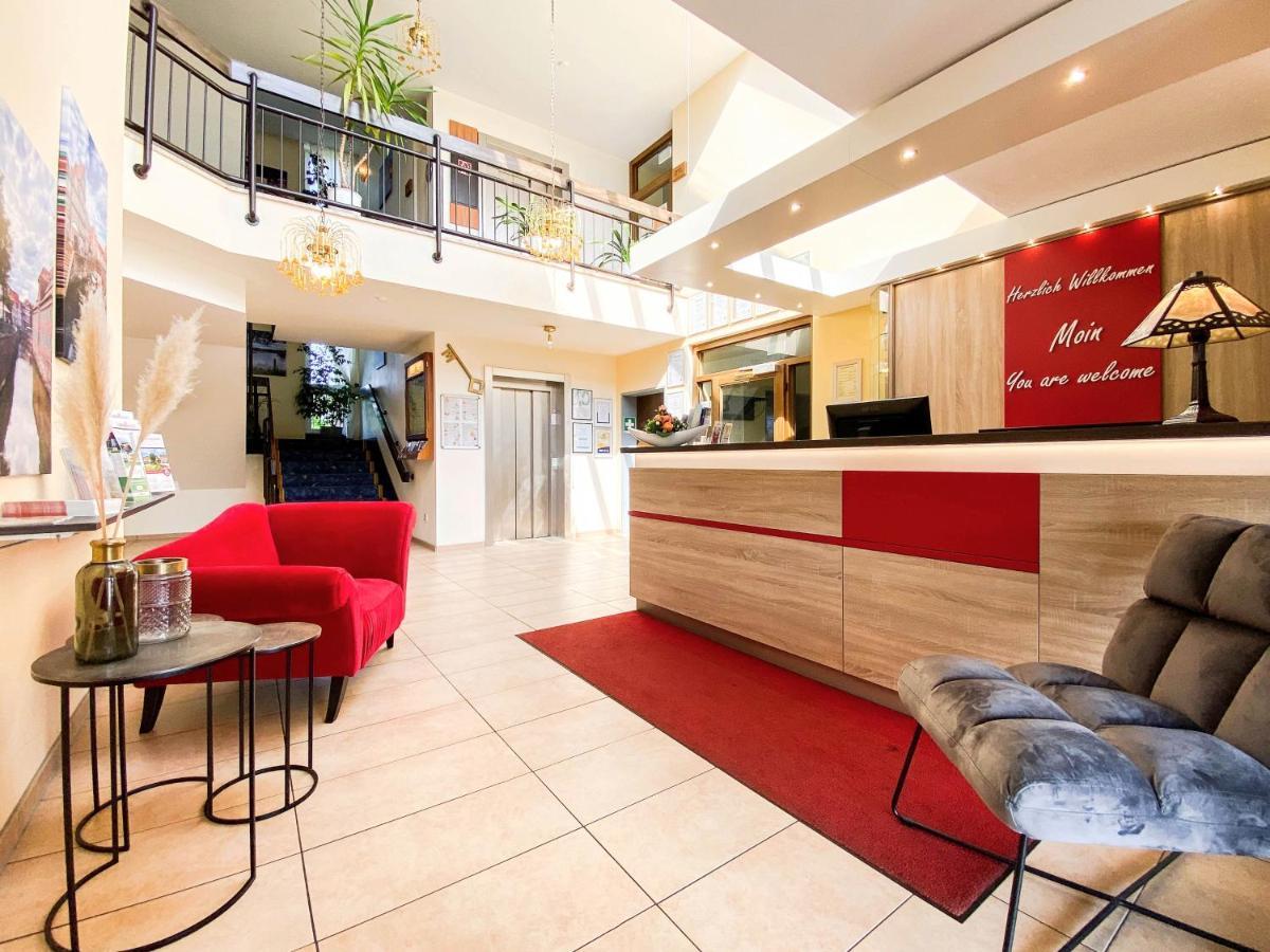 Hotel-Restaurant Vier Linden シュターデ エクステリア 写真