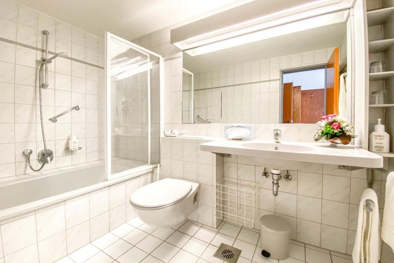 Hotel-Restaurant Vier Linden シュターデ エクステリア 写真